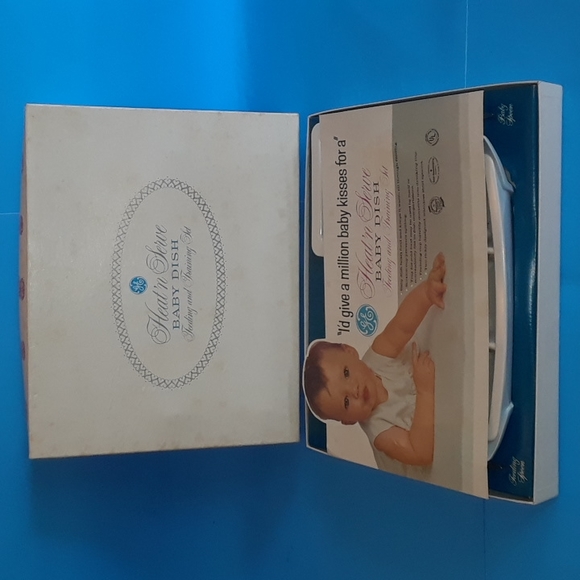 Vintage Used GE Heat 'n Serve Baby Dish Feeding and Training Set (Model D-4) - Picture 2 of 16